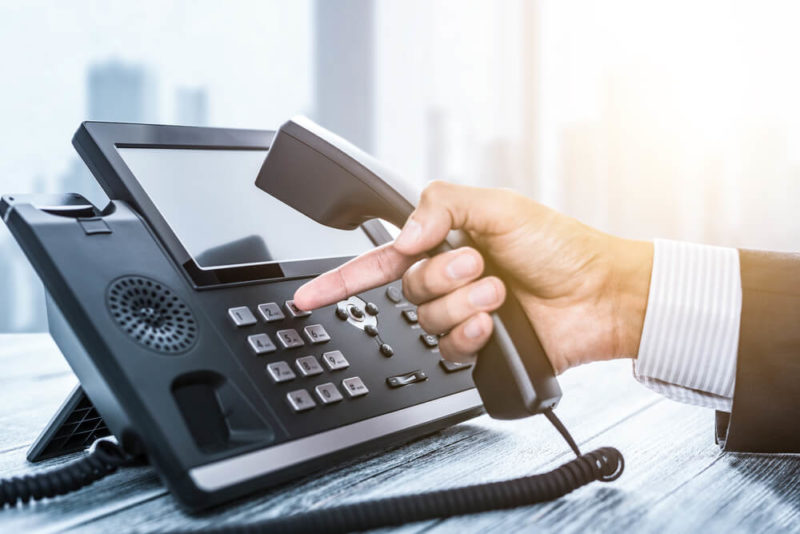 Advantages and Disadvantages of VoIP Frontier Business Products